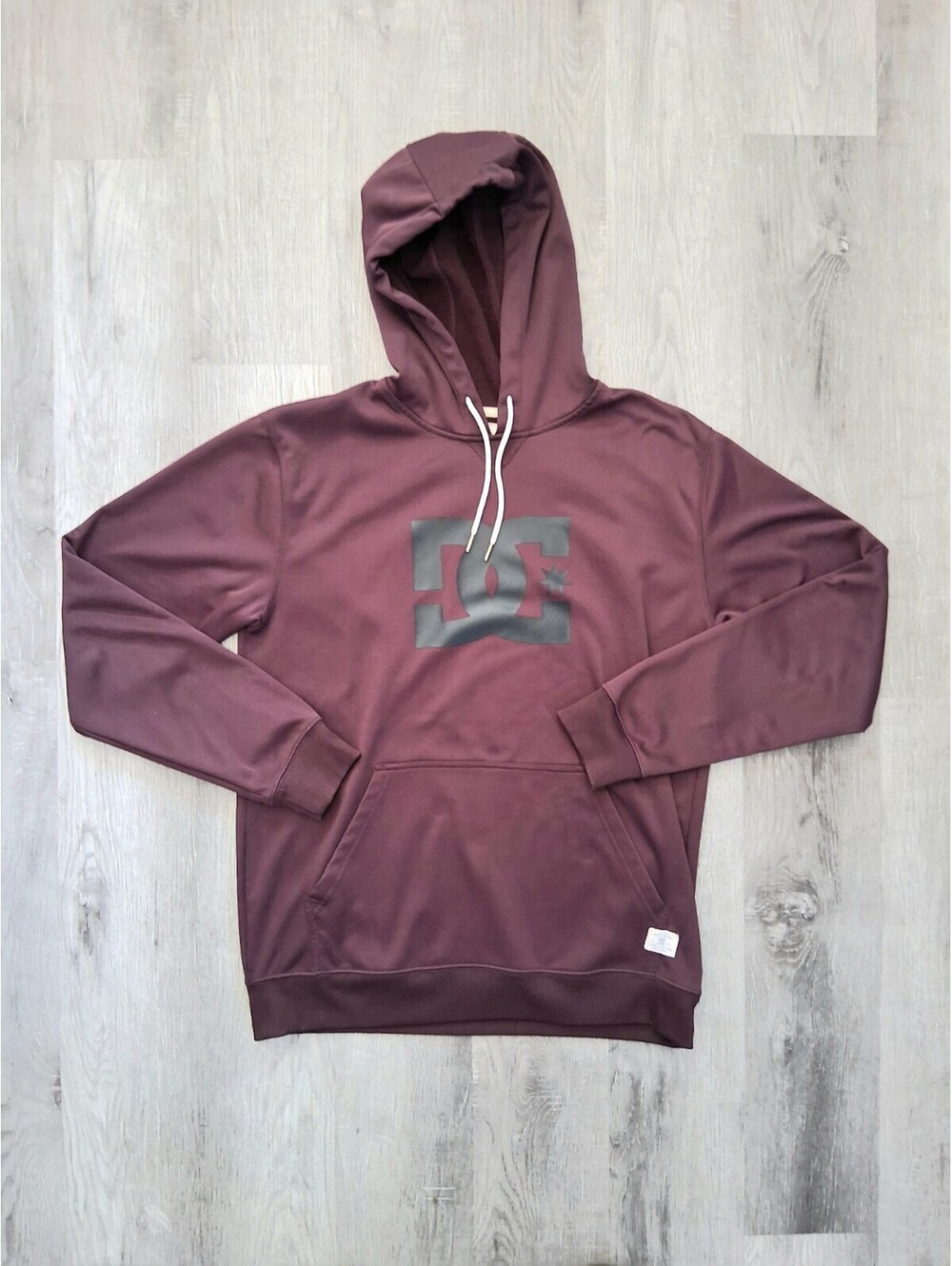 Vintage Y2K DC Shoes Company Men's Lg Burgandy And Black Logo Hoodie Sweater